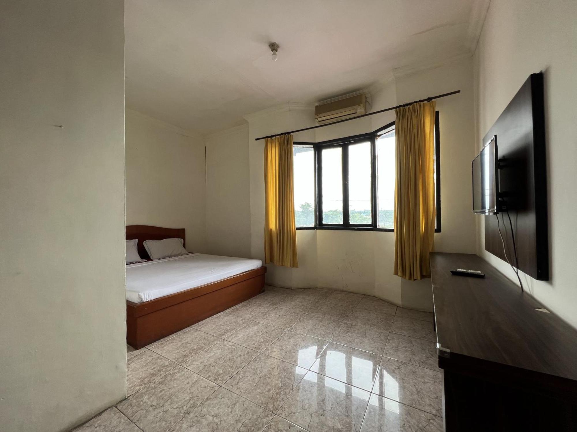 Oyo 92098 Kost Orange Syariah Otel Makassar Dış mekan fotoğraf