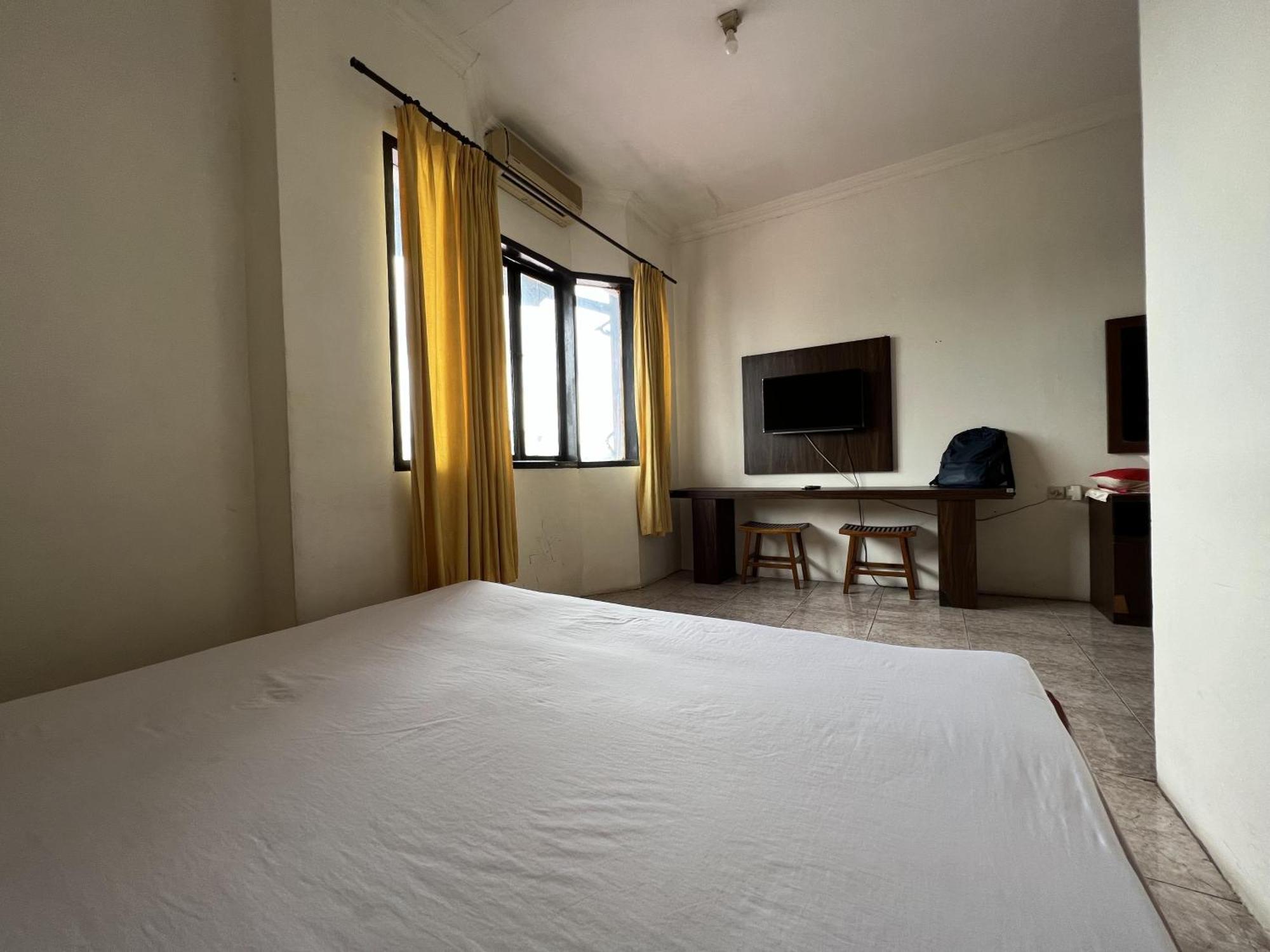 Oyo 92098 Kost Orange Syariah Otel Makassar Dış mekan fotoğraf